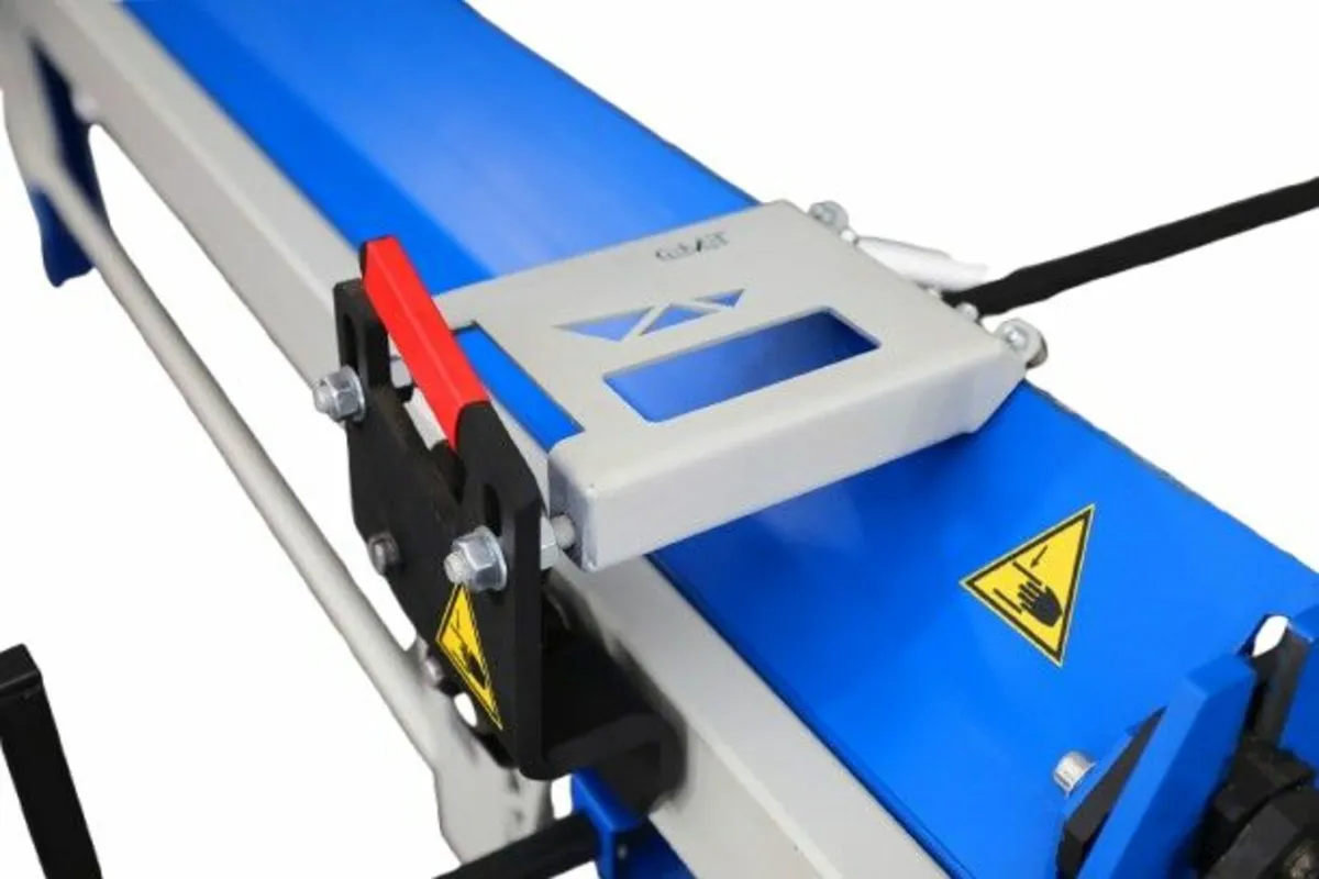 Sheet metal folders M40x2200 with rollershears. - Image 1
