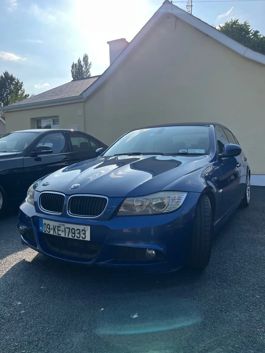 2009 BMW 318 E90 D - Image 2