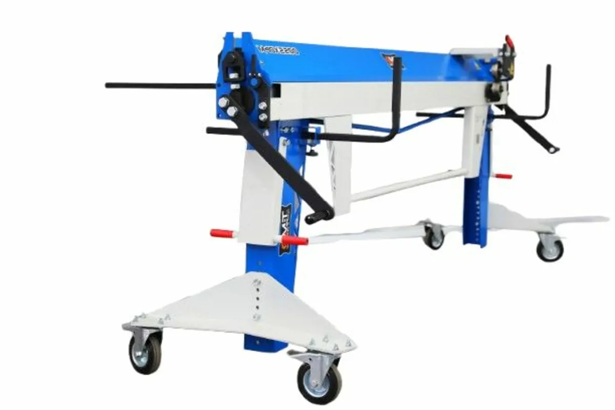 Sheet metal folders M40x2200 with rollershears. - Image 4