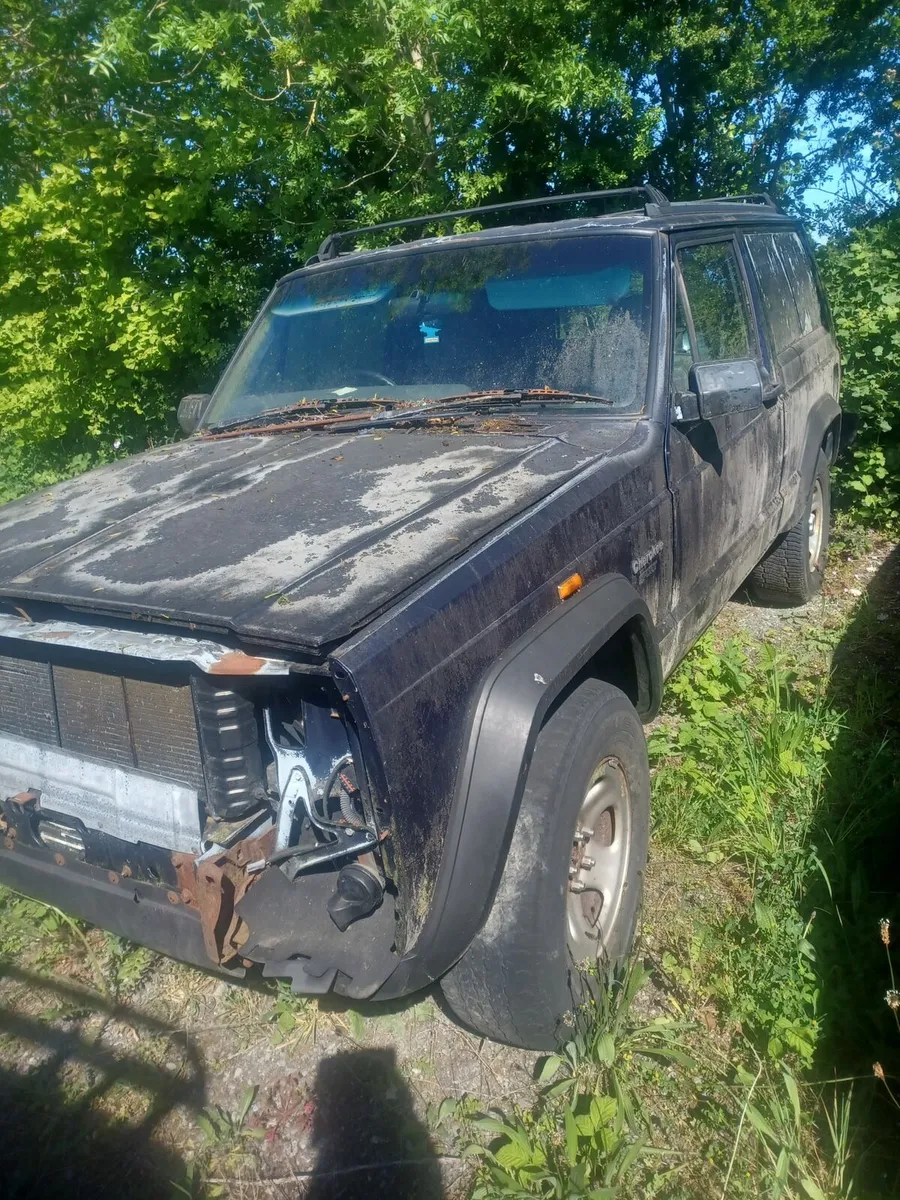 Jeep cherokee - Image 1