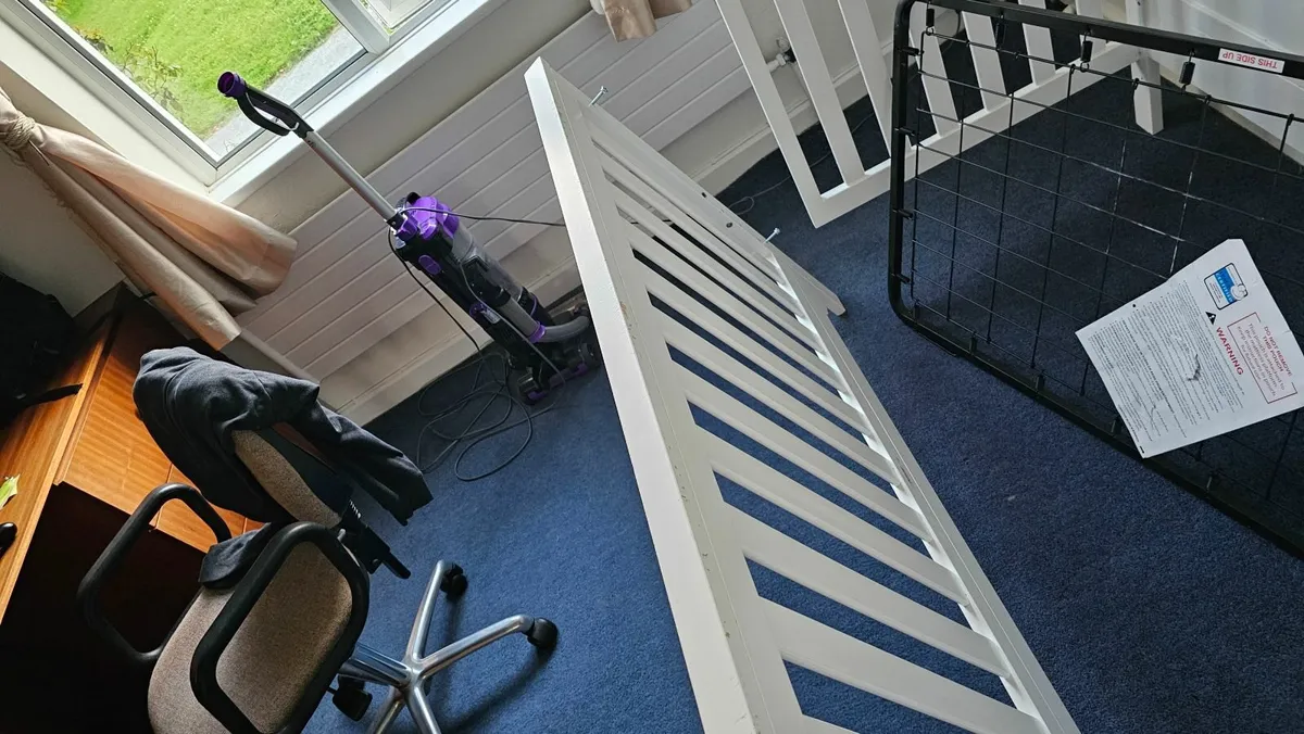 Crib - Image 3