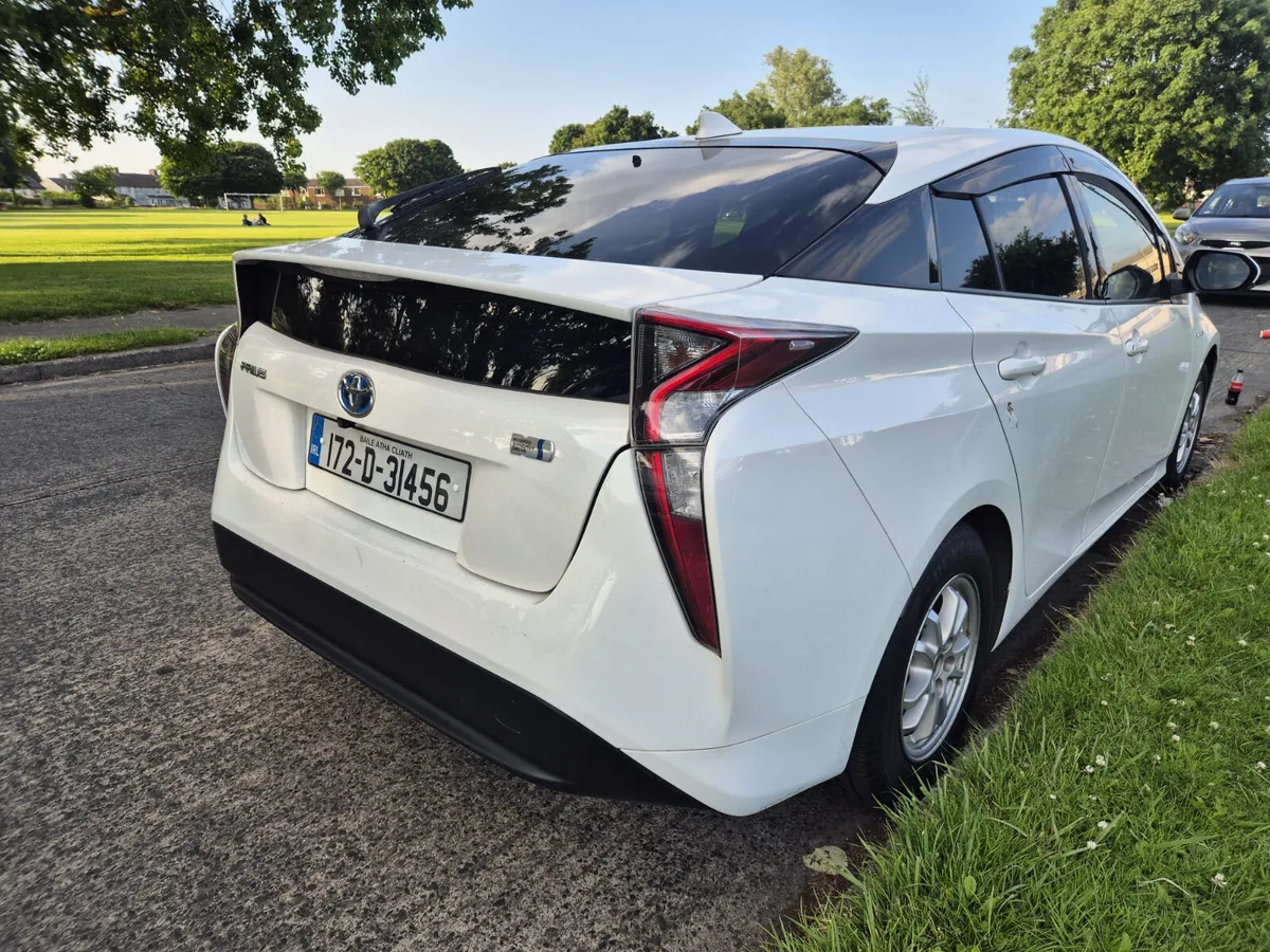 Stunning Toyota Prius 2017 2 YEARS NCT 06/2027 - Image 2