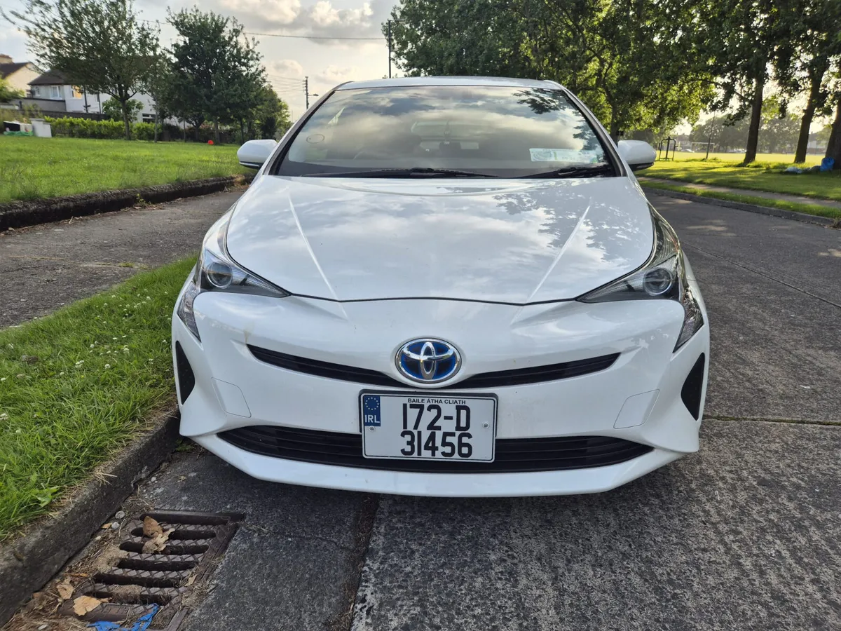 Stunning Toyota Prius 2017 2 YEARS NCT 06/2027 - Image 3