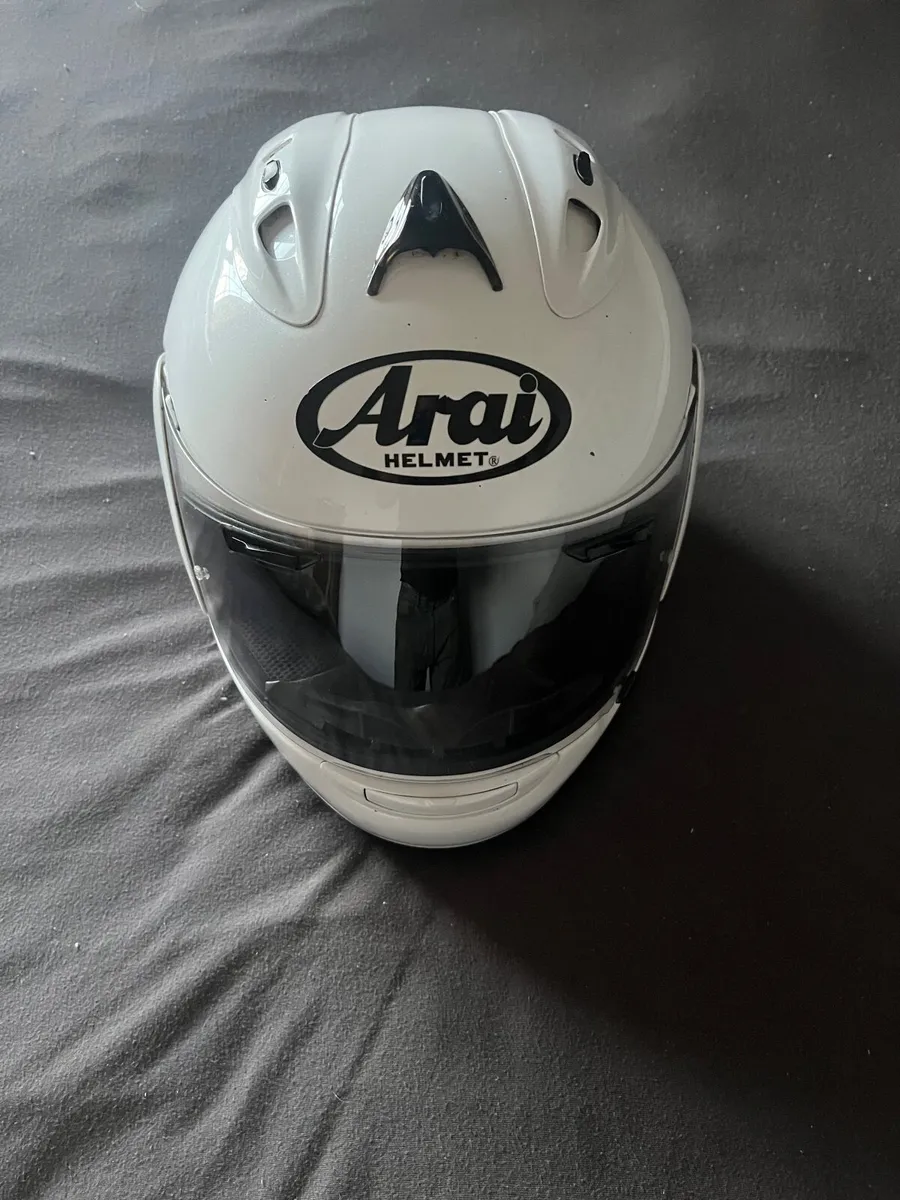 Motorbike helmet - Image 1