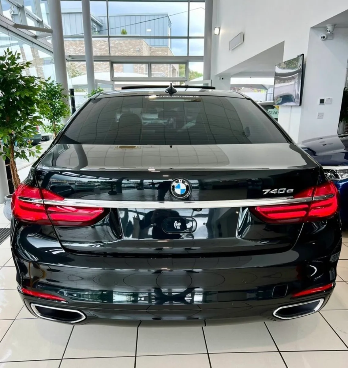 BMW 740E HUGE SPECS LOW MILEAGE - Image 4