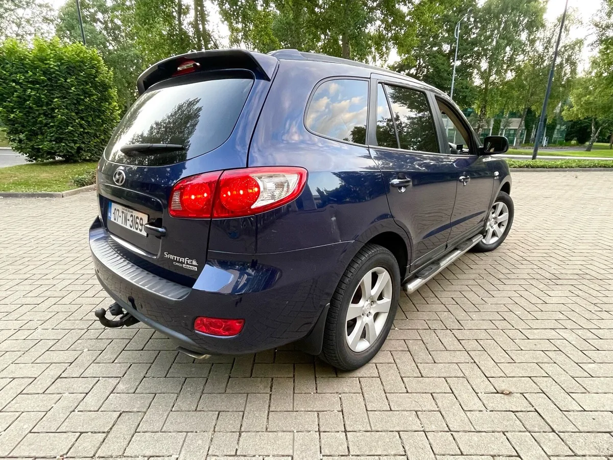 07 Santa Fe 4wd Automatic 7 seater - Image 3