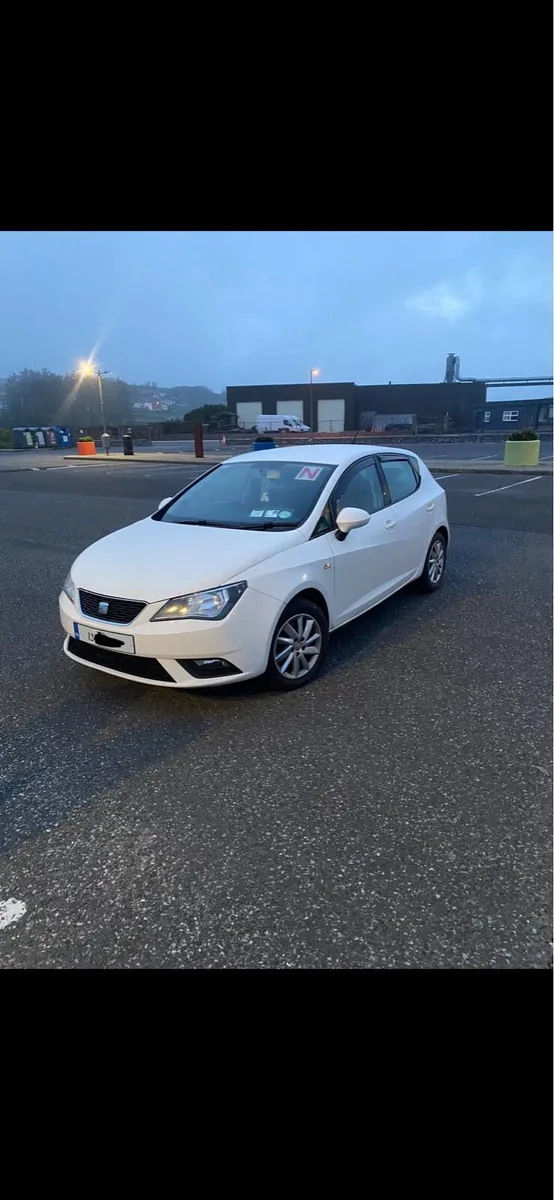 2012 Seat Ibiza 1.6 TDI White - Image 2