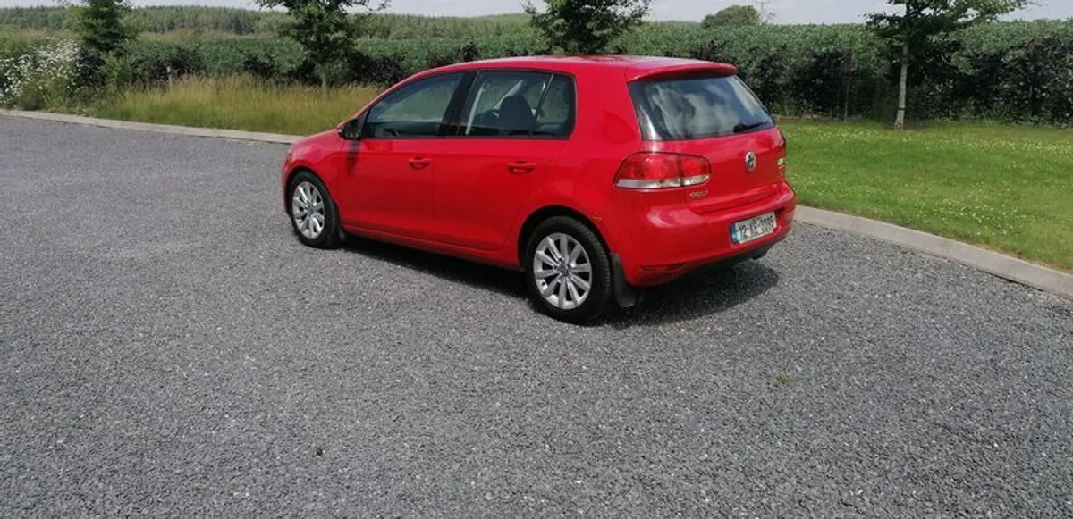2012 Volkswagen Golf - Image 4