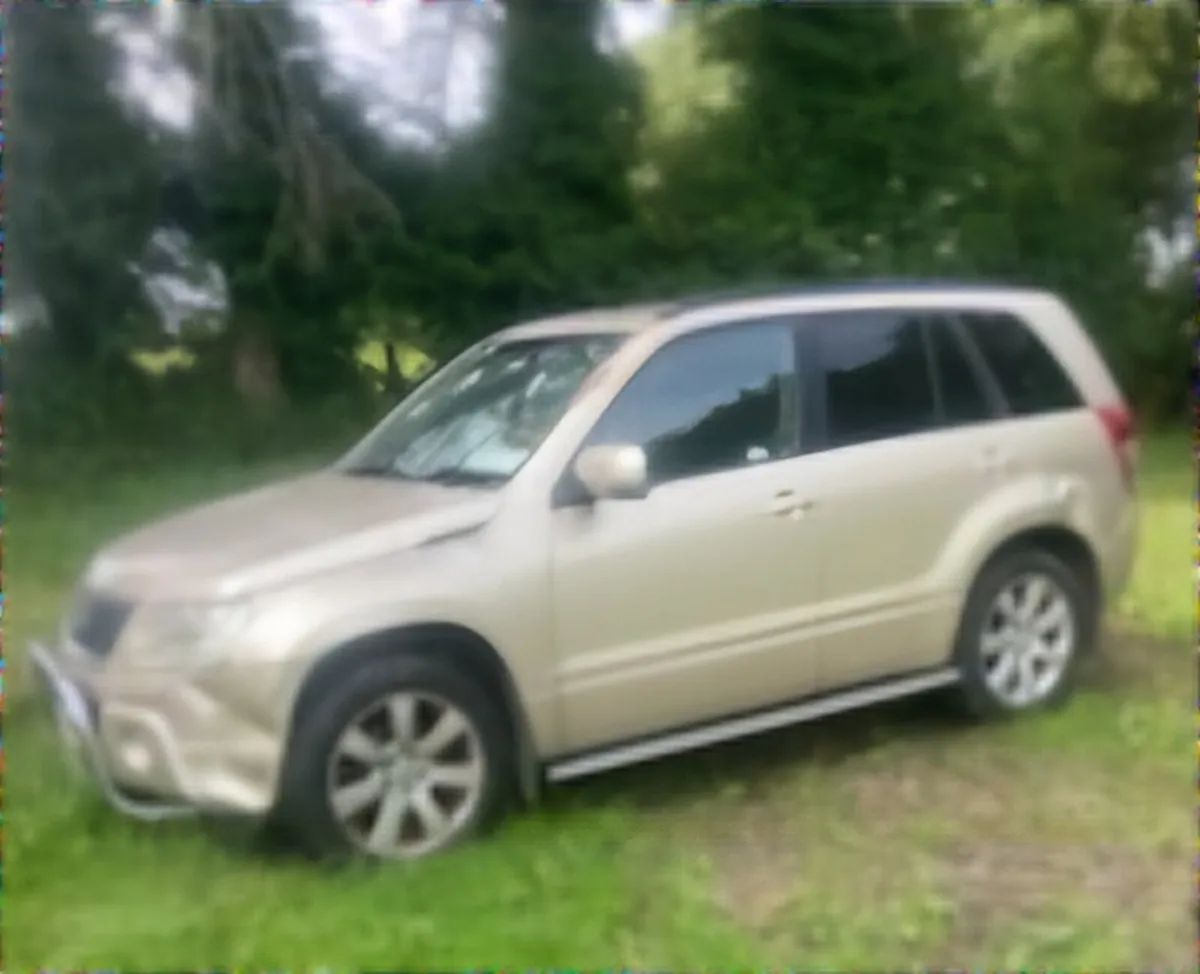 Suzuki Vitara Jeep - Image 1