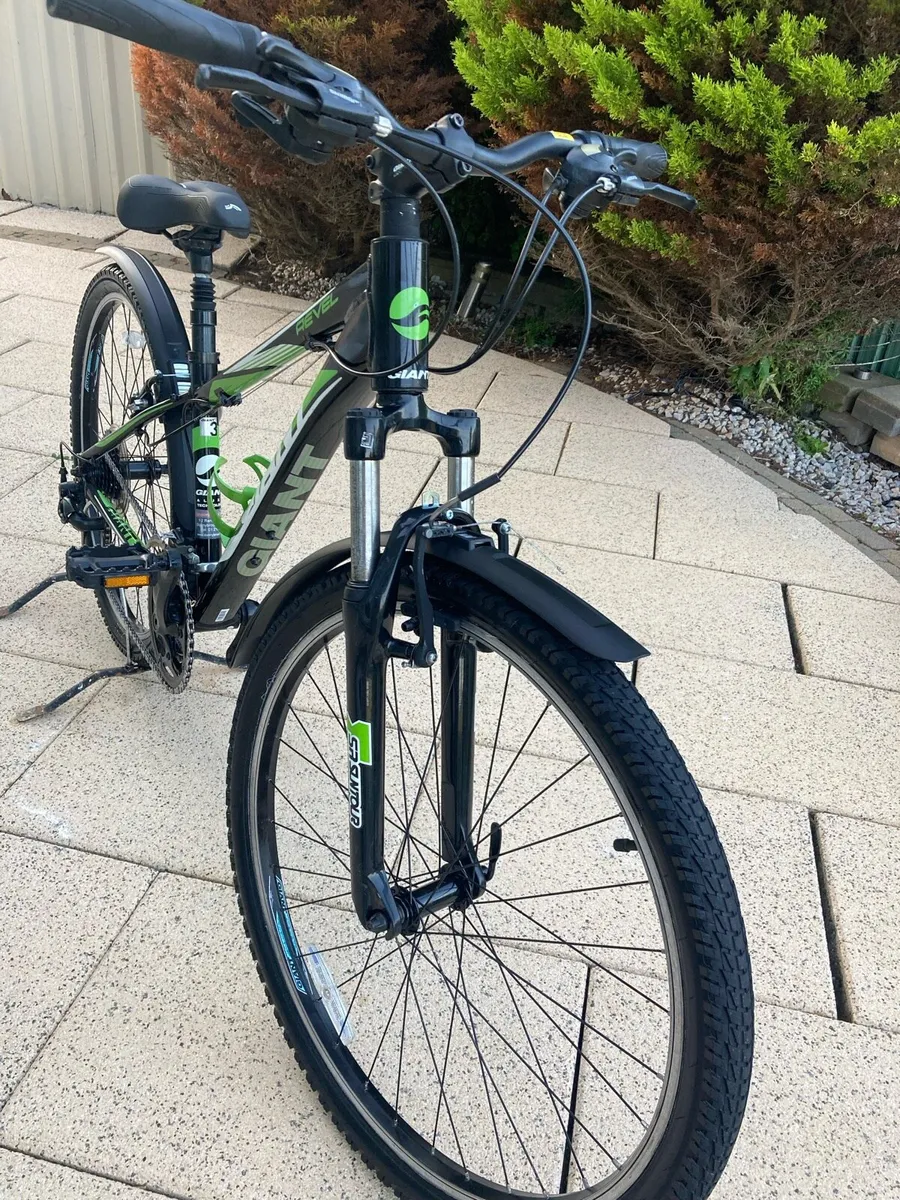 Giant revel 3 mountain bike - Image 4
