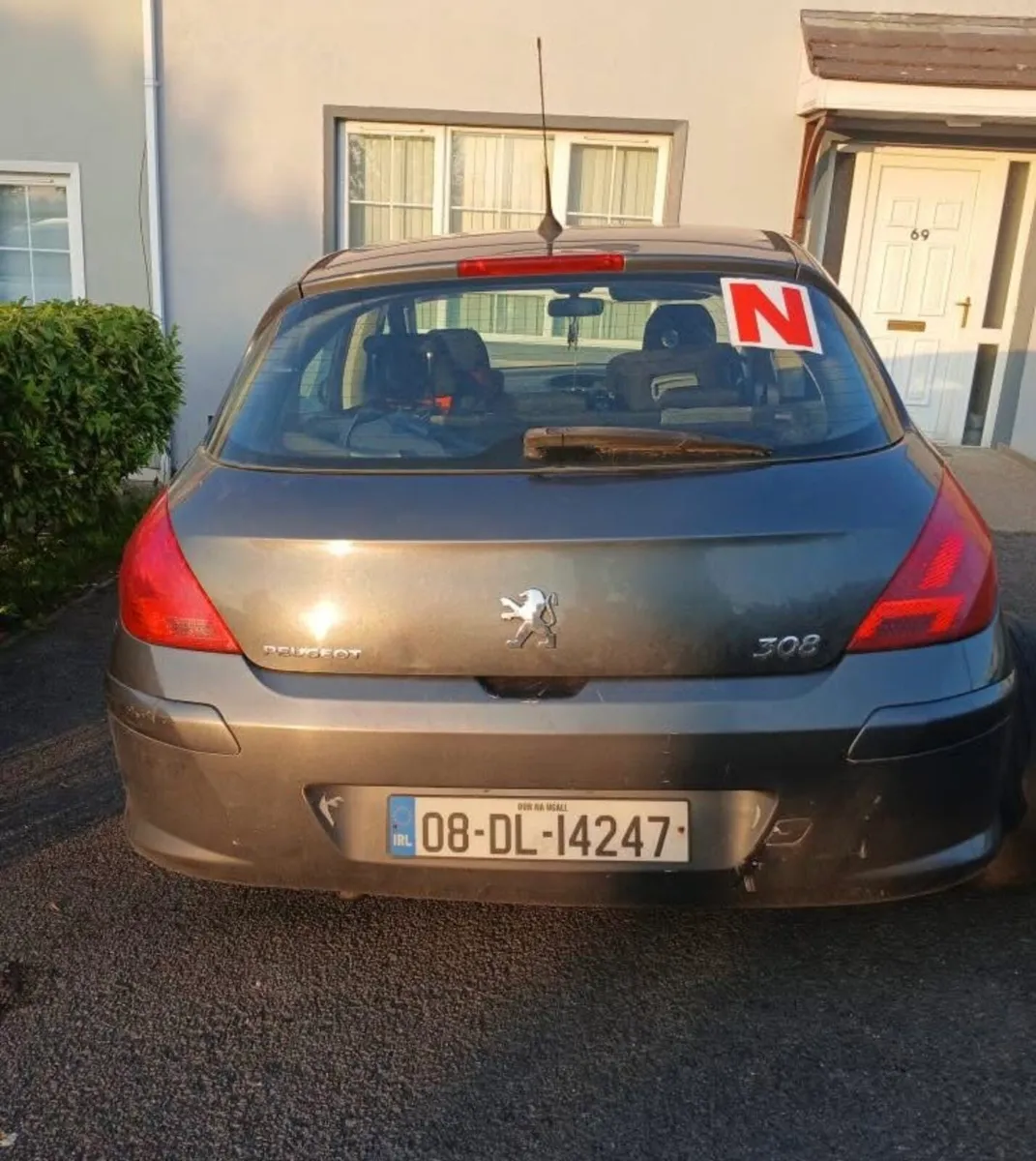 Peugeot 308 - Image 2