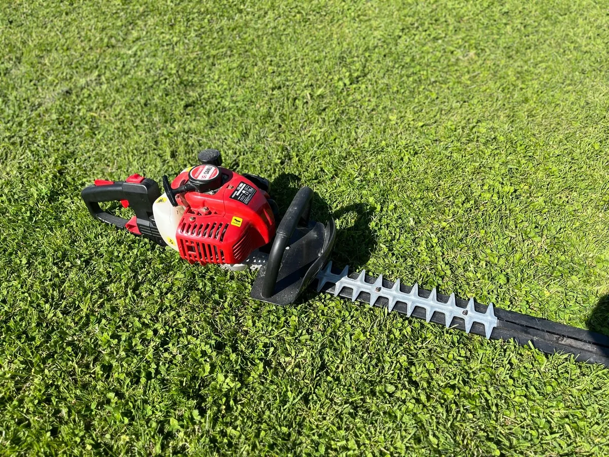 Hedge trimmer - Image 2