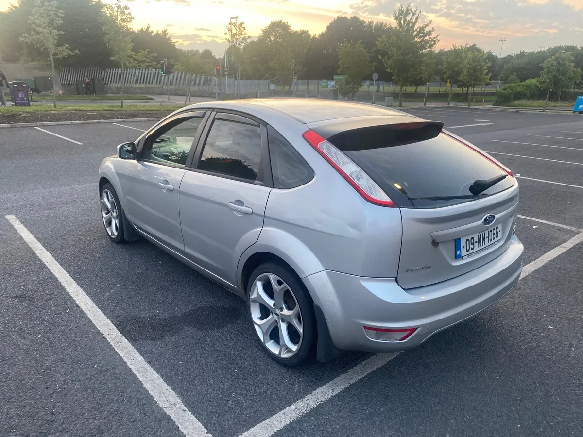 Ford Focus 2009 - Image 4