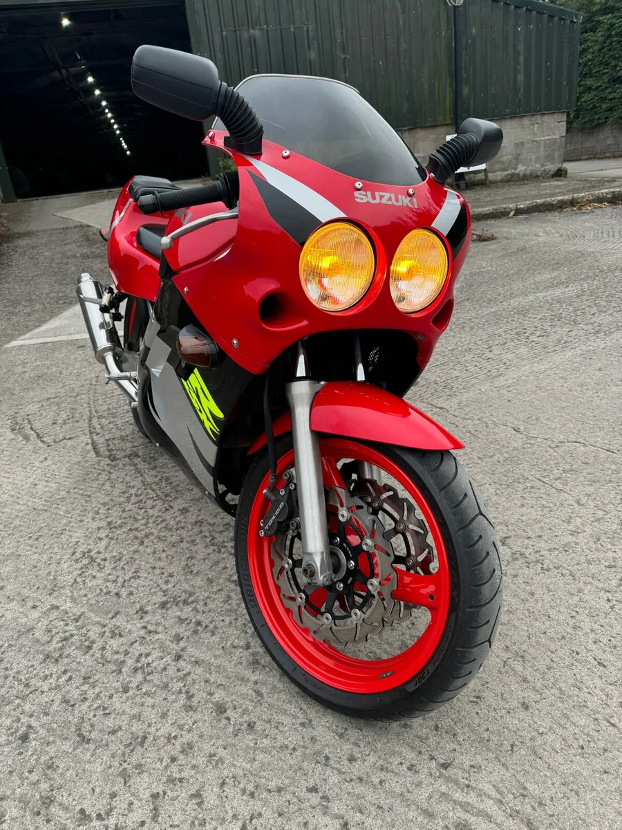 Gsxr 400r - Image 1