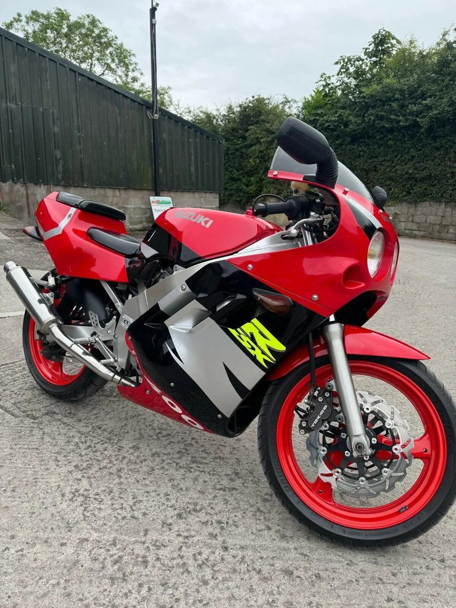 Gsxr 400r - Image 2