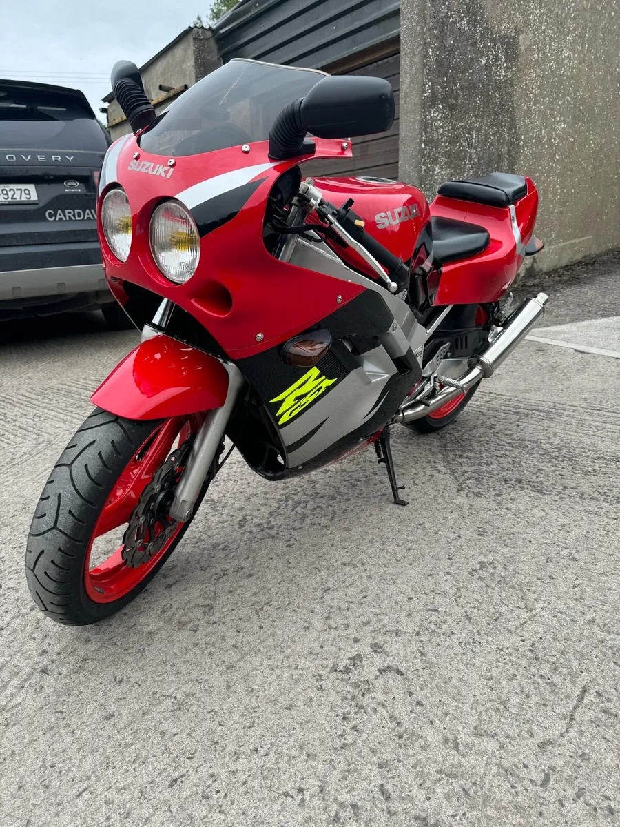 Gsxr 400r - Image 3