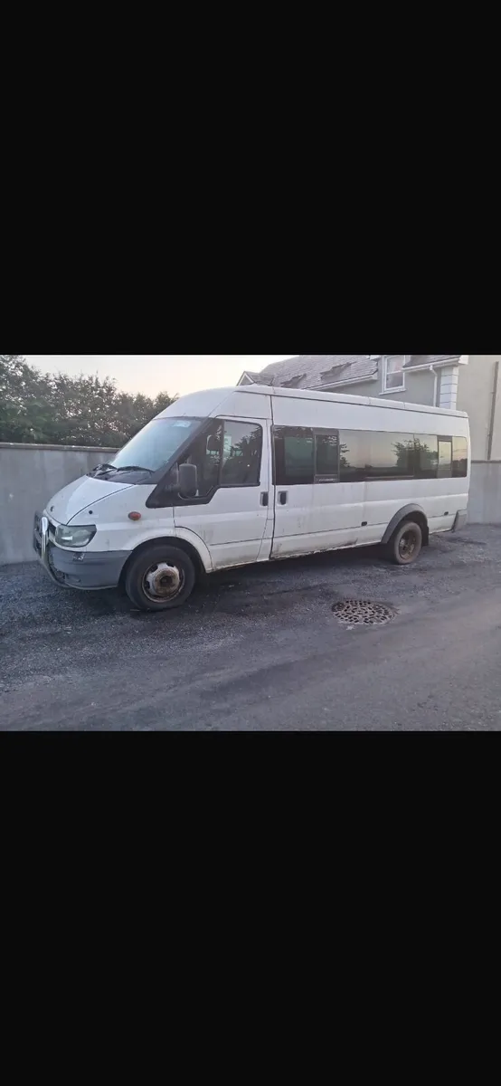 2005 ford transit mini bus - Image 1