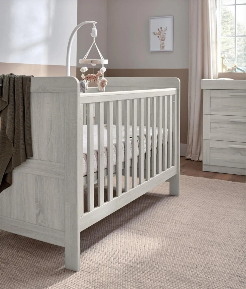 Atlas Cotbed & Mattress (Converts to Toddler Bed) - Image 1