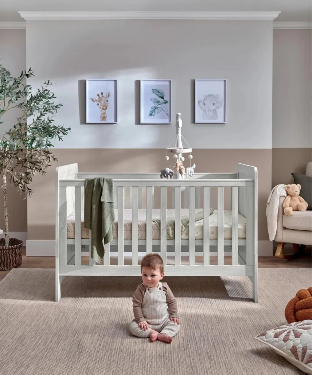 Atlas Cotbed & Mattress (Converts to Toddler Bed) - Image 2