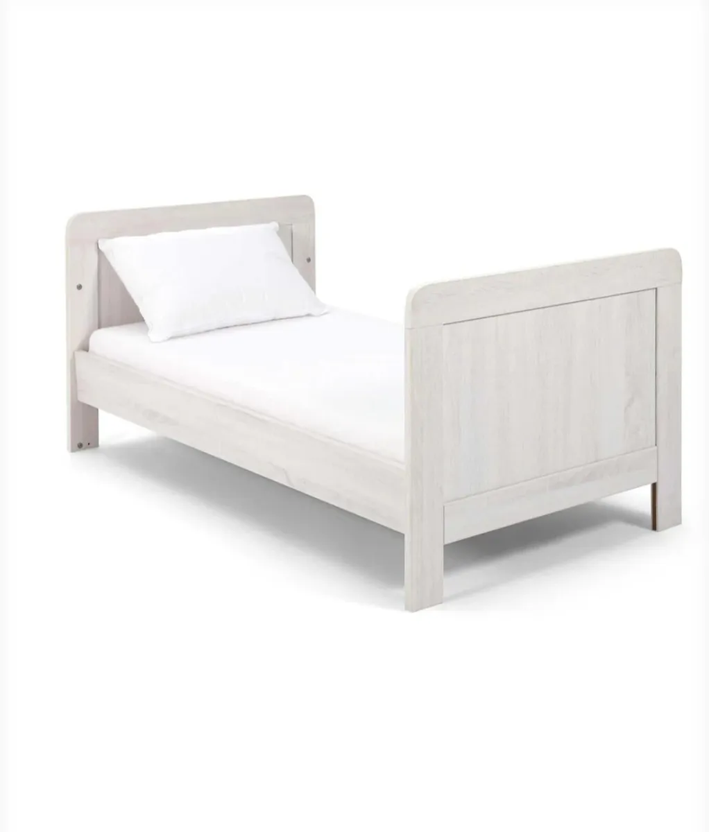 Atlas Cotbed & Mattress (Converts to Toddler Bed) - Image 4