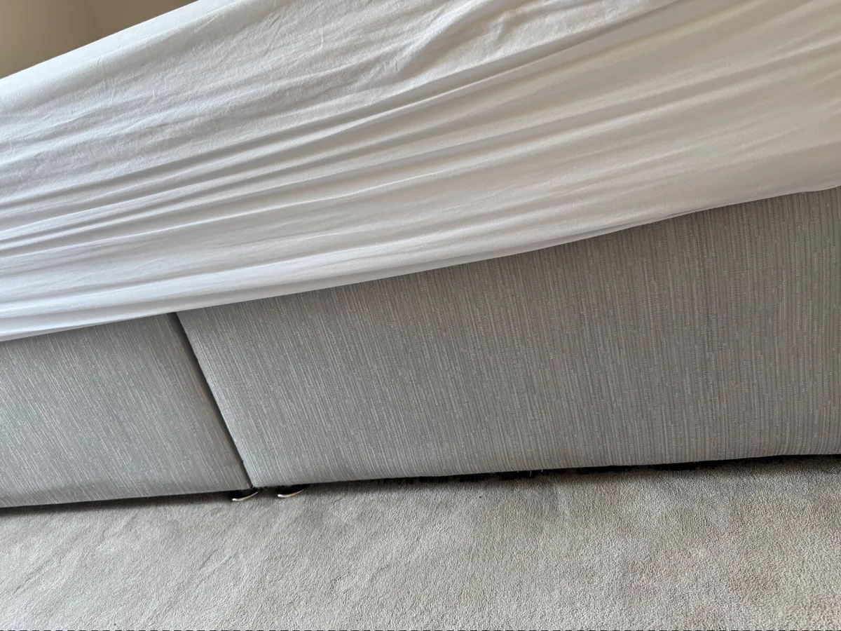 Bed - Image 3