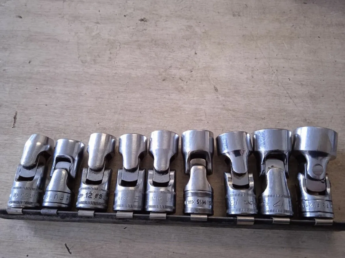 Snap On 3/8 wobbly sockets - Image 1