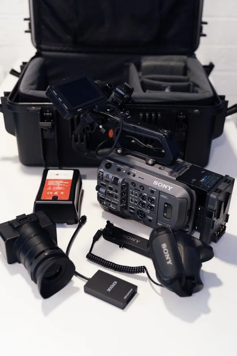 Sony PXW-FX9 Cinema Camera - FX9 FX6 - Image 3