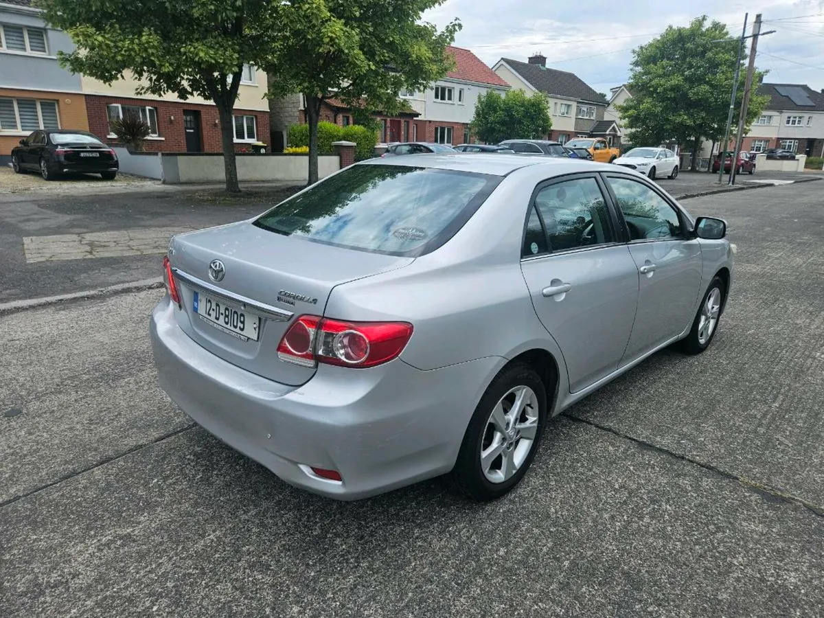 TOYOTA COROLLA - Image 3