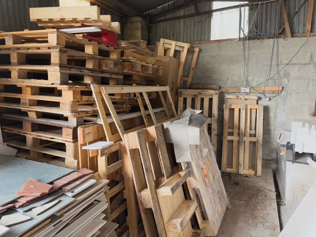 Free Pallets and OSB Pannels - Image 1