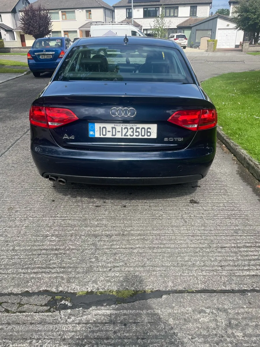 Audi A4 - Image 2