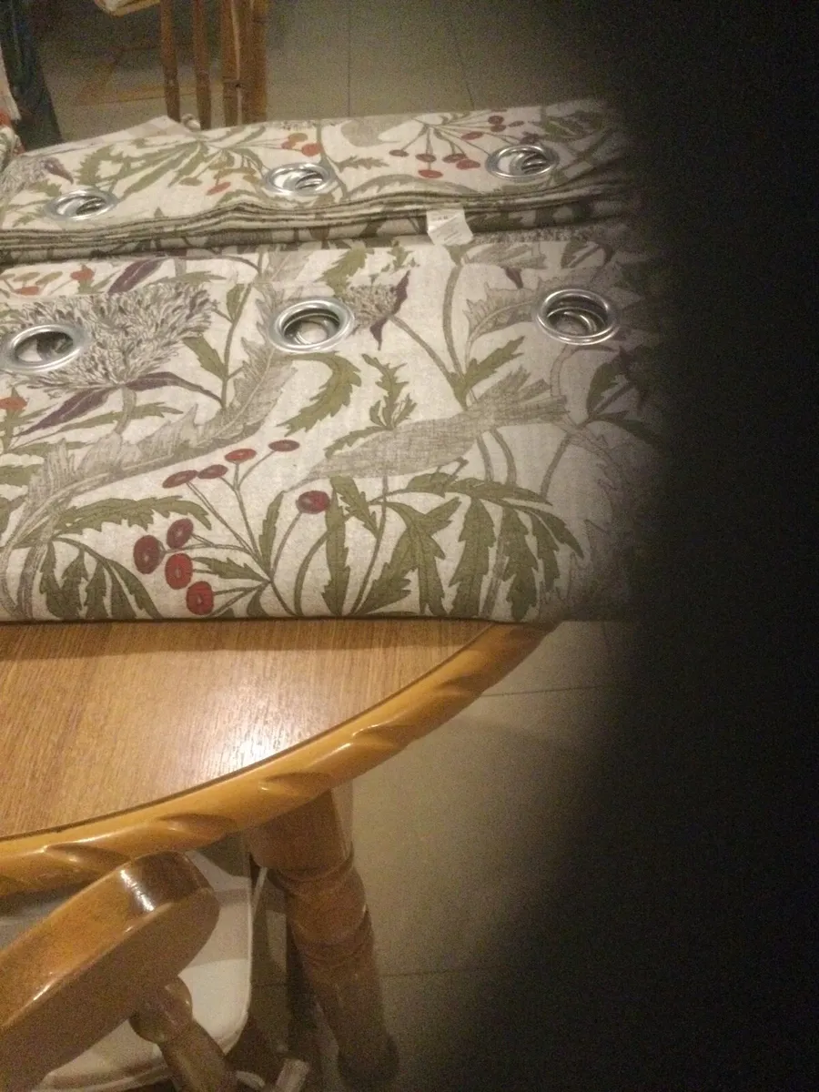Curtains - Image 1