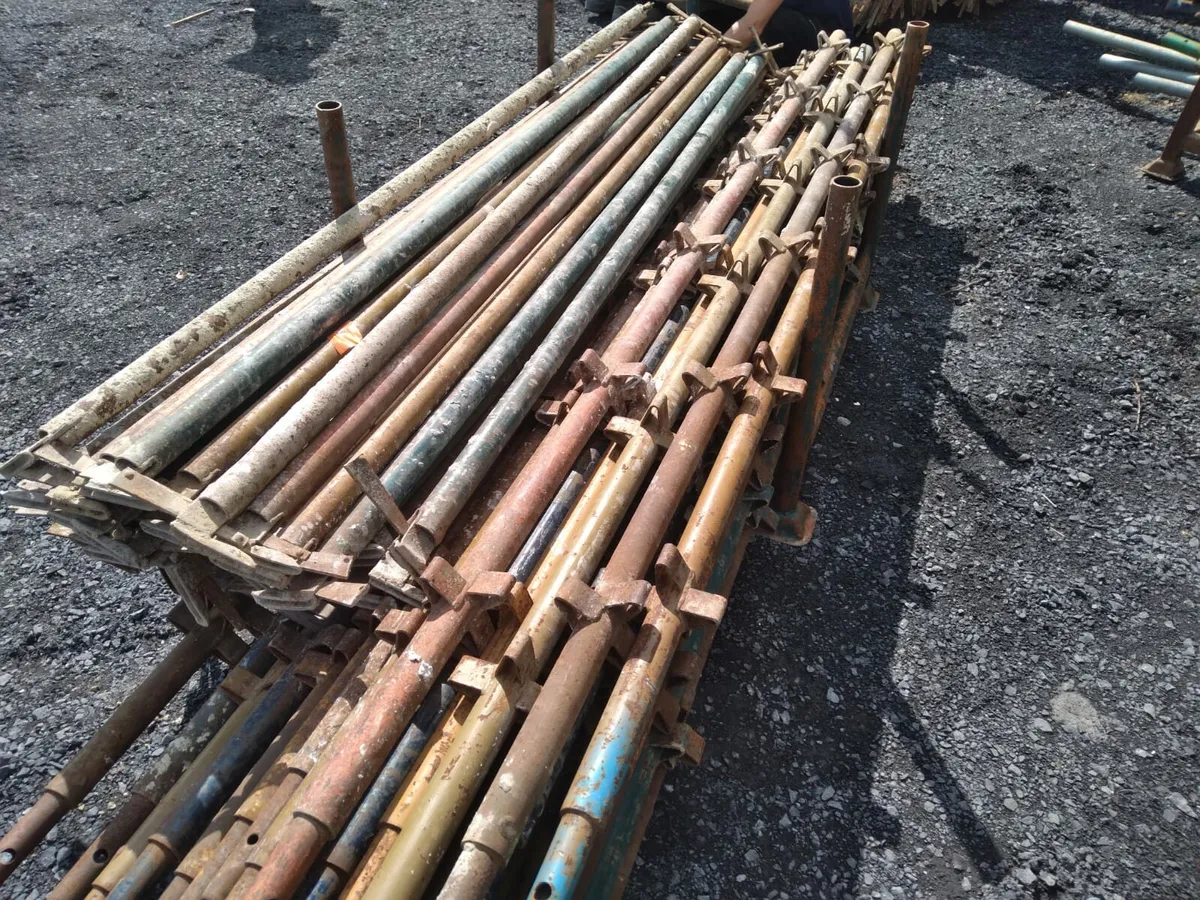 Kwikstage Scaffolding with planks - Image 1