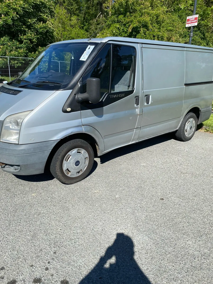 Van - Image 3