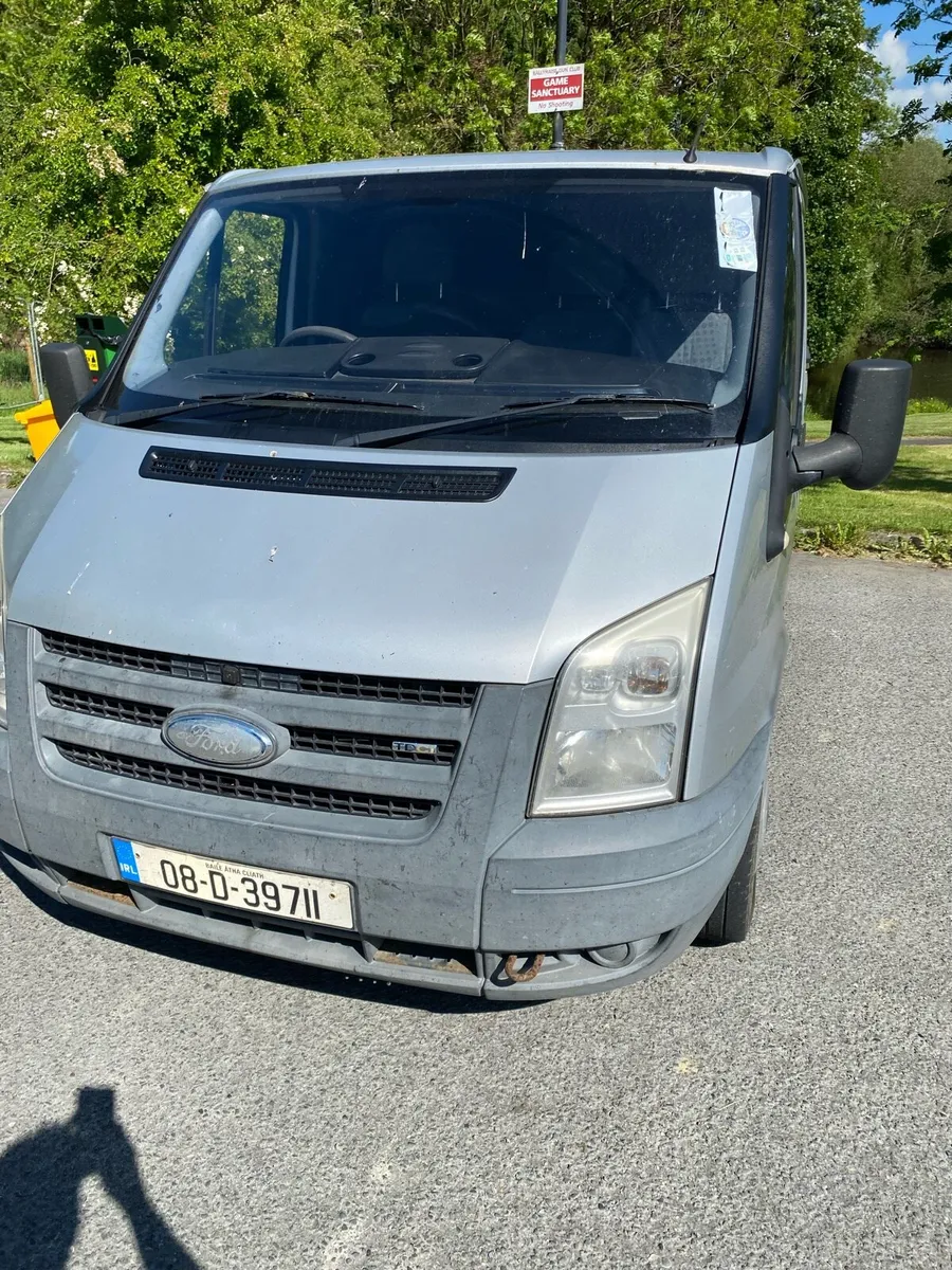 Van - Image 4