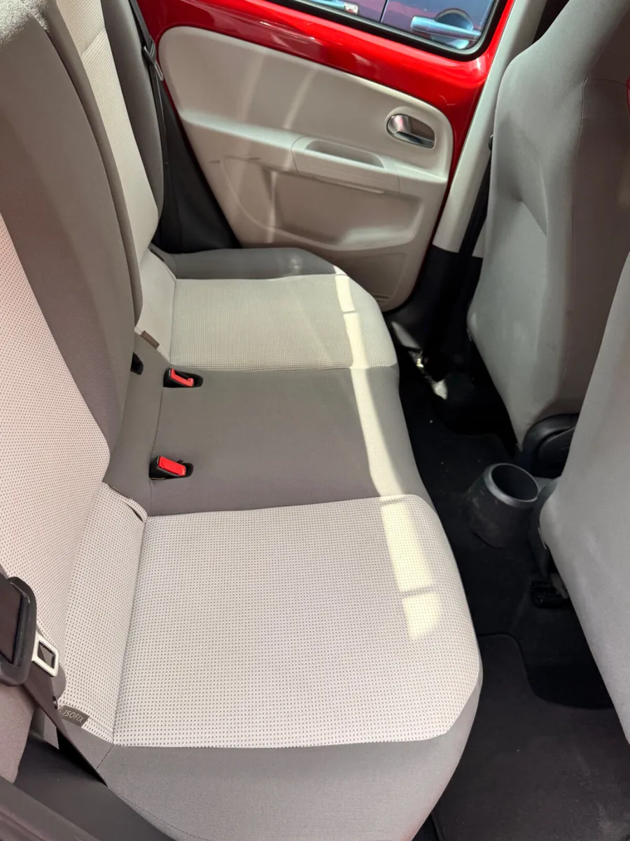Volkswagen up 2013 1.0 Automatic with heated seats - Image 3