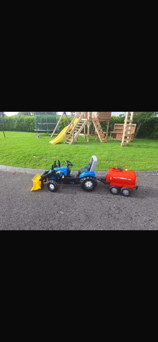 Toy tractor and slurry tanker