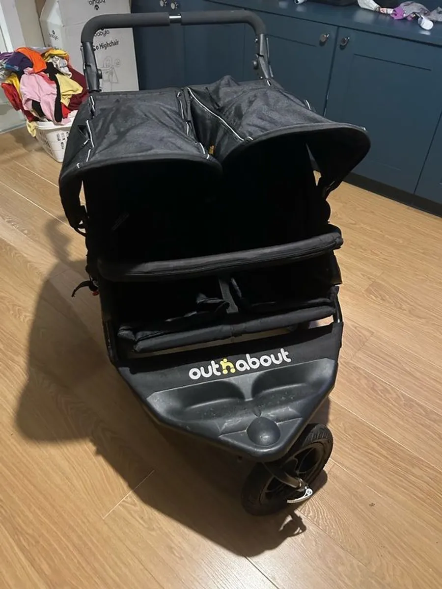OutnAbout Double Nipper Stroller/buggy - Image 2