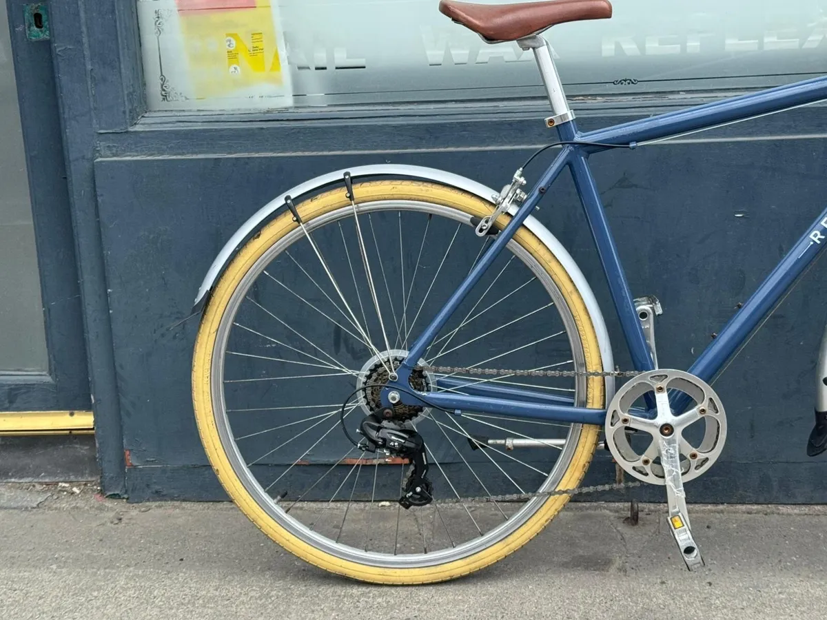Reid Hybrid bike ❗️Open 7 days ❗️ - Image 3