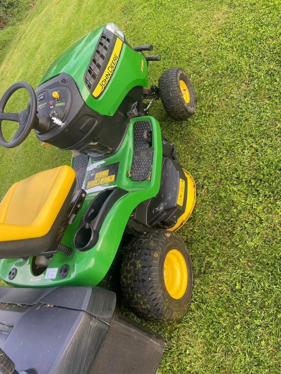 John Deere ride on mower - Image 4