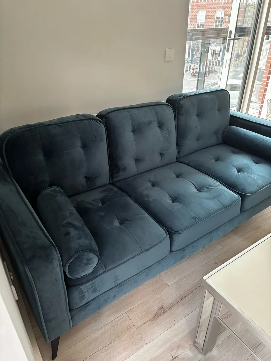 Couch - Image 1