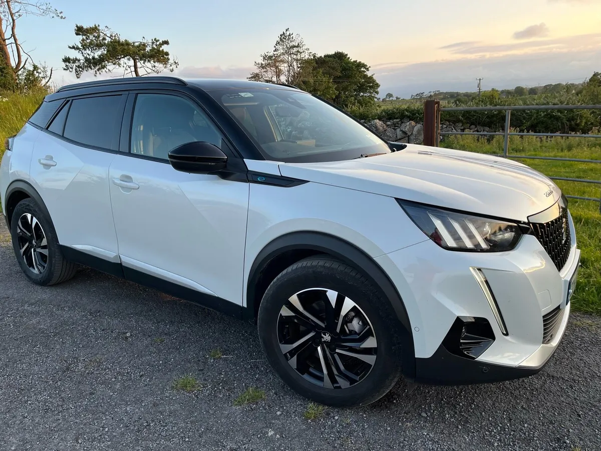 Peugeot 2008 GT - Image 4