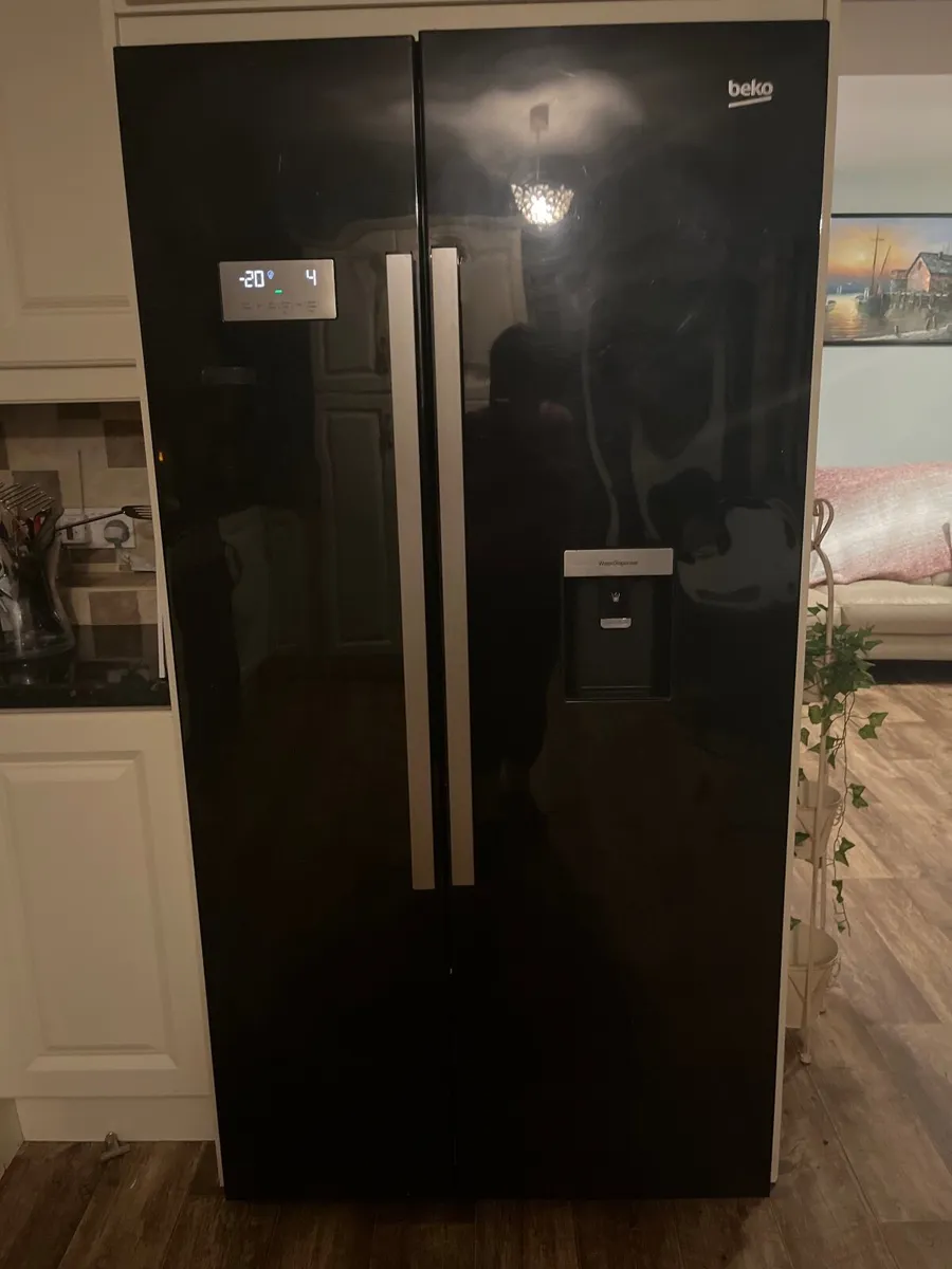 Beko American Fridge freezer - Image 4