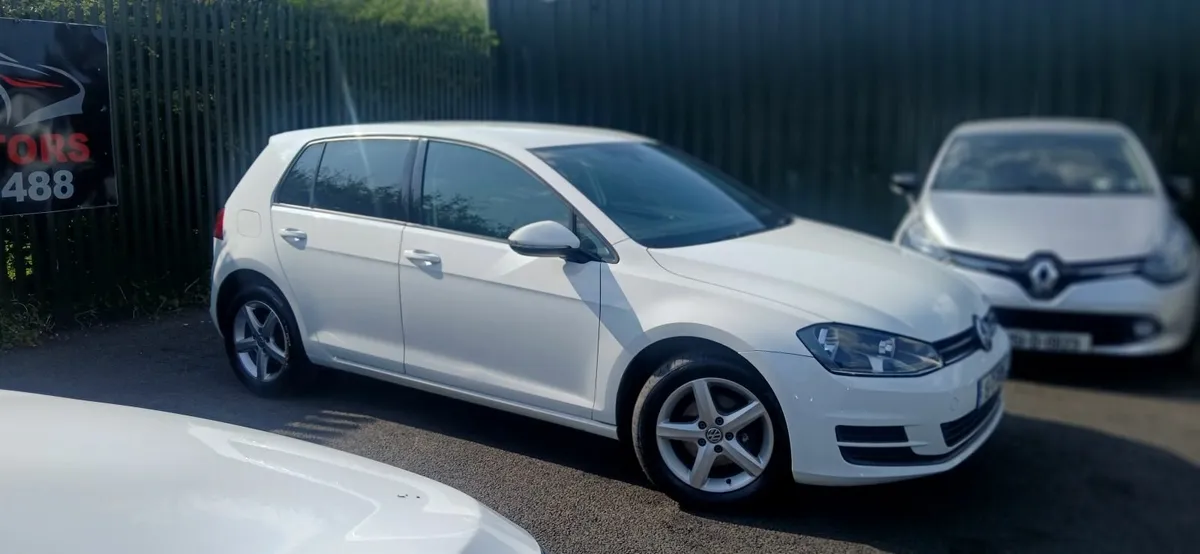 151VWGOLF 1,2 TSI  AUTO GEARBOX REV CAMERA - Image 1