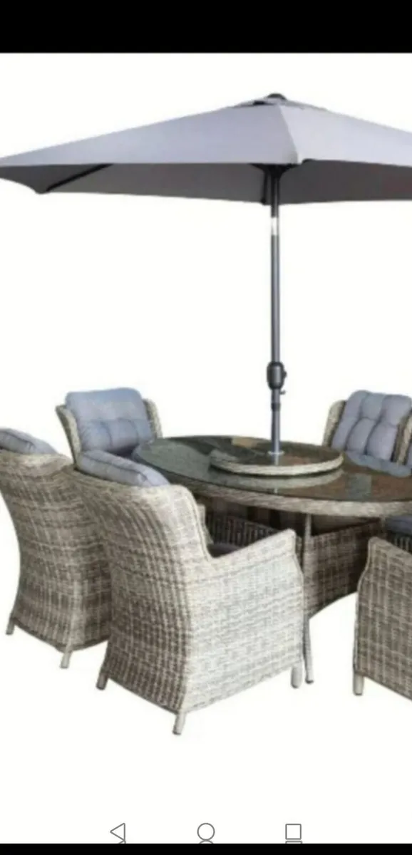 REDUCED TO CLEAR - Brand New 6 Seater Rattan Set - Image 3