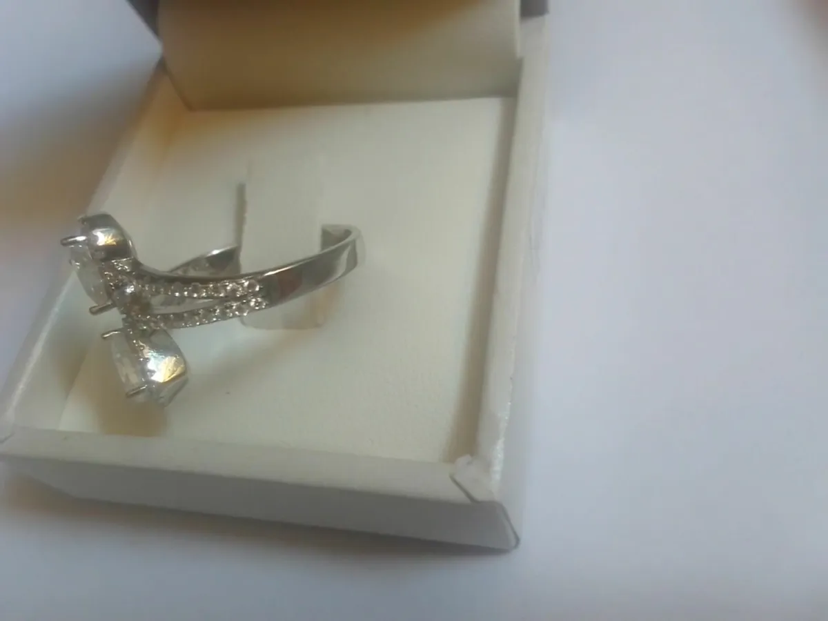STERLING SILVER SWAROVSKI DOUBLE HEARTS RING N - Image 2