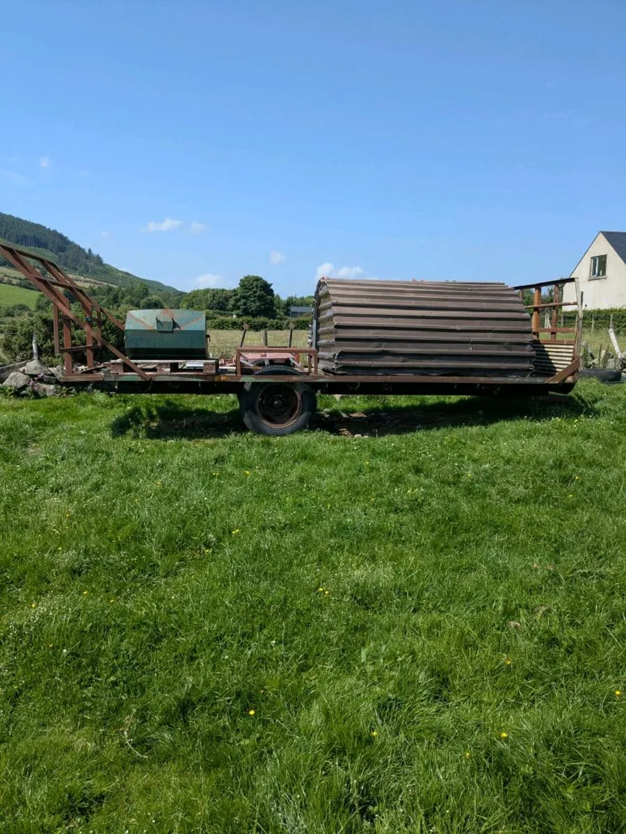 Bale trailer - Image 2
