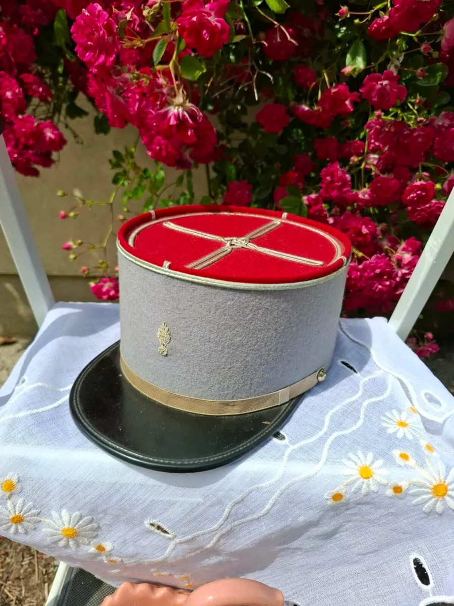 Fremch vintage police hat possible to post - Image 1