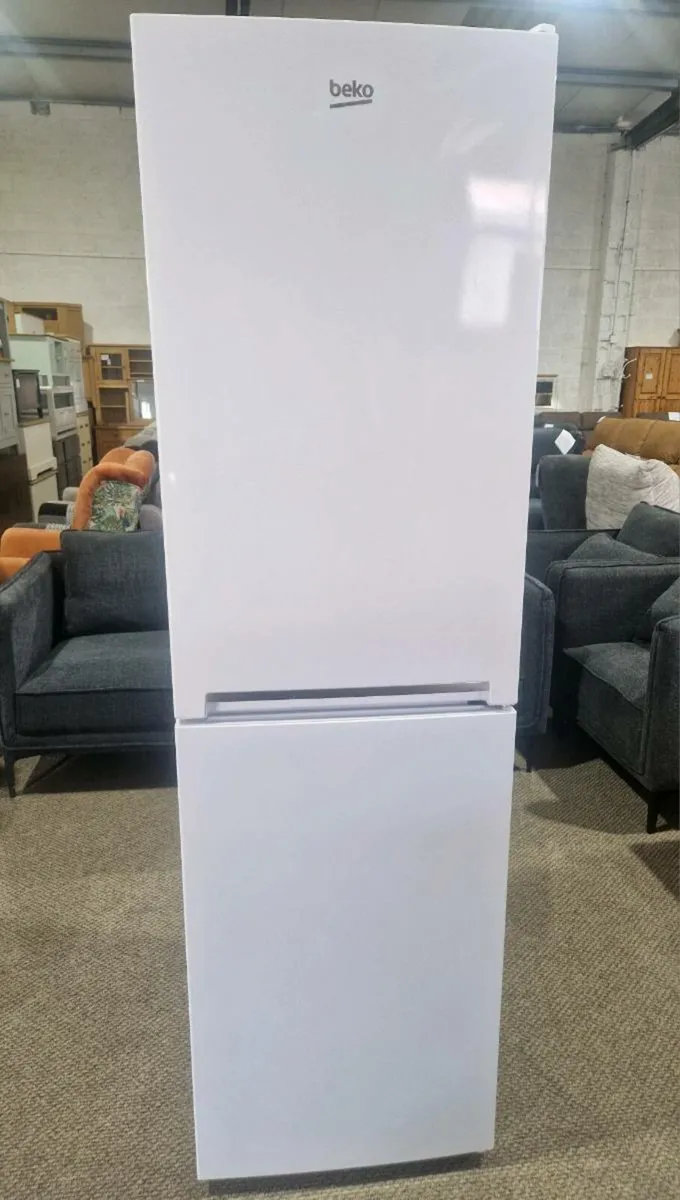Fridge Freezer Like New - Image 1