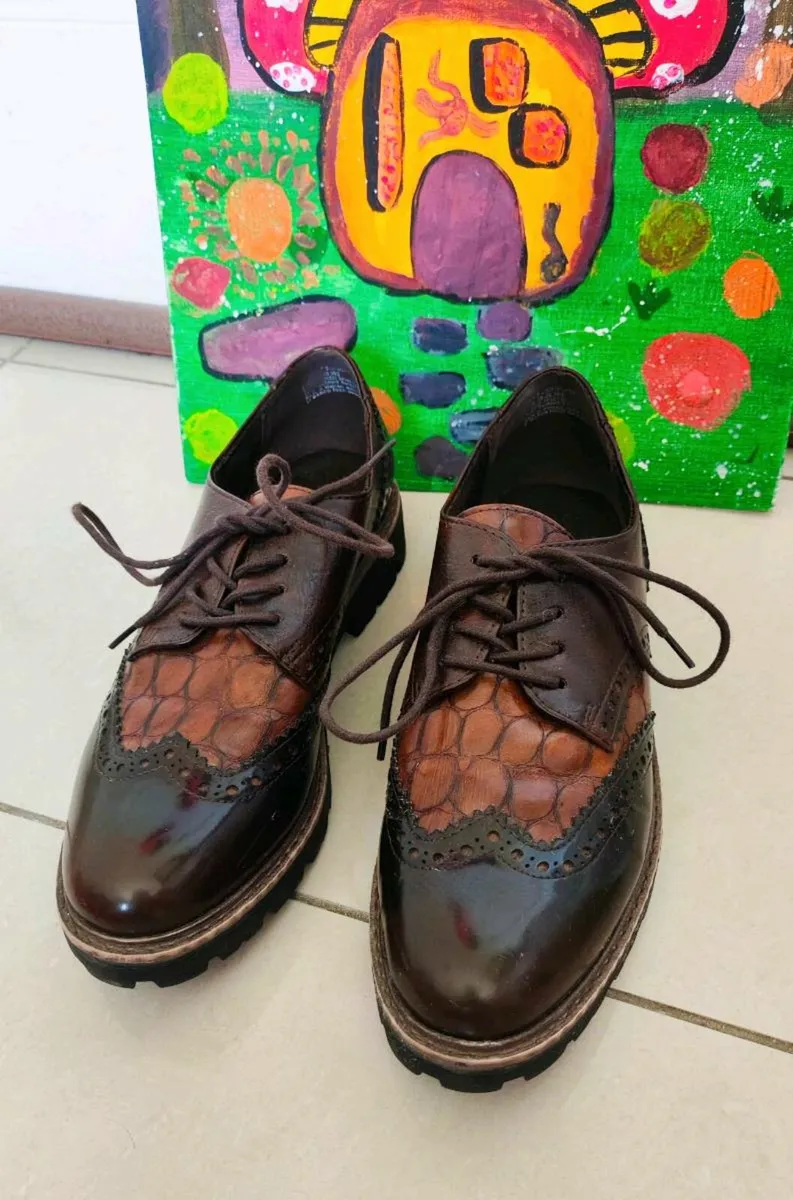 Marco Tozzi Brogues Size 40 – Brown Leather Look,