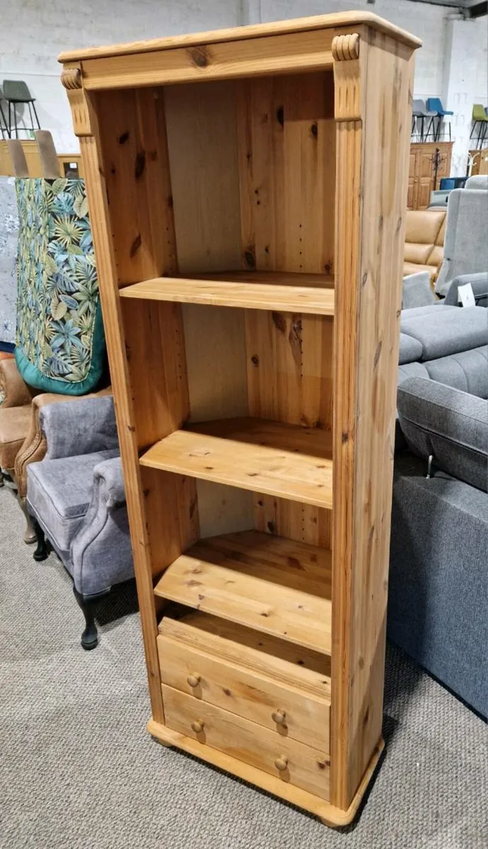Solid wood corner bookcase